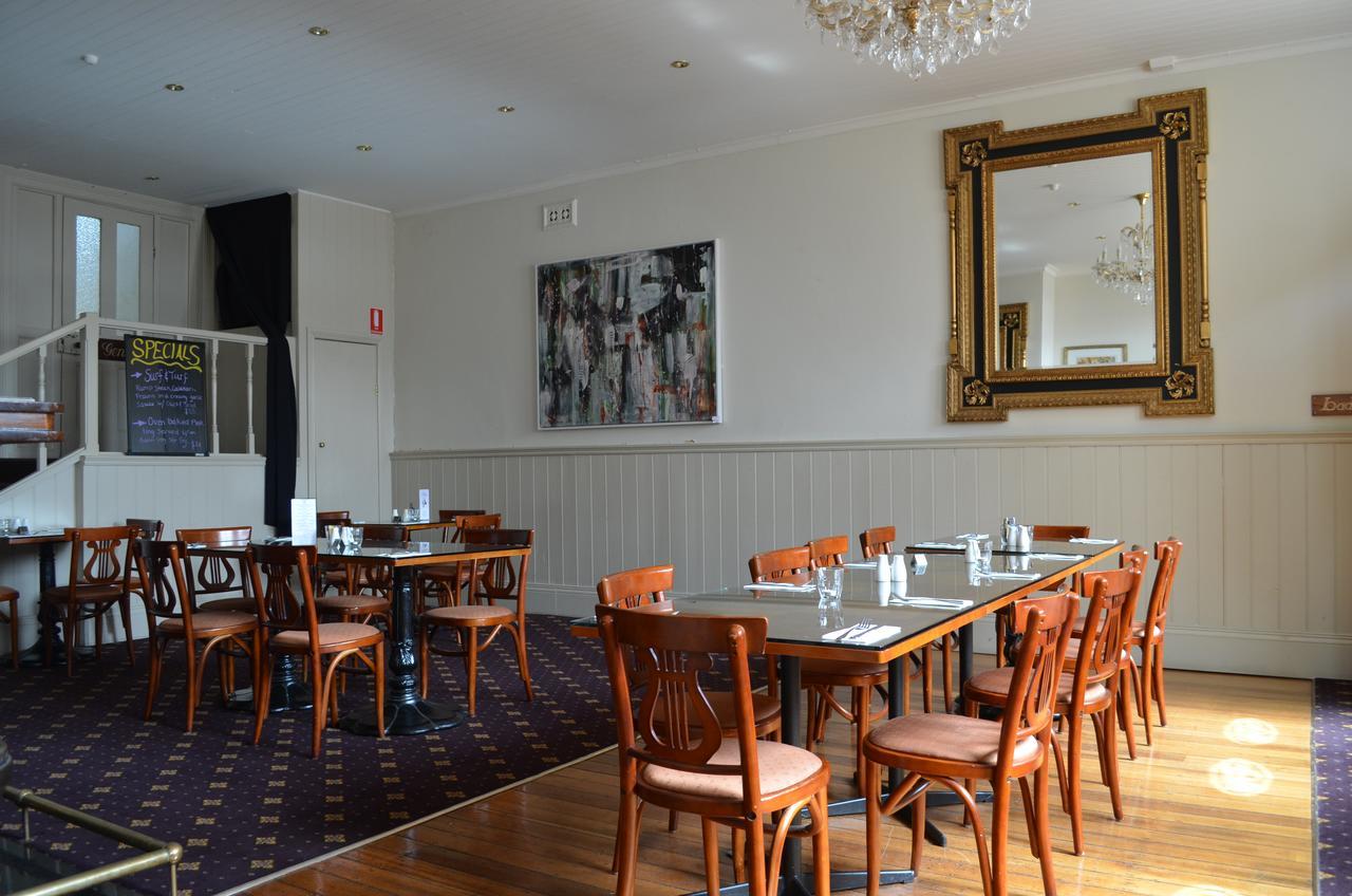 The Empire Hotel Deloraine Extérieur photo